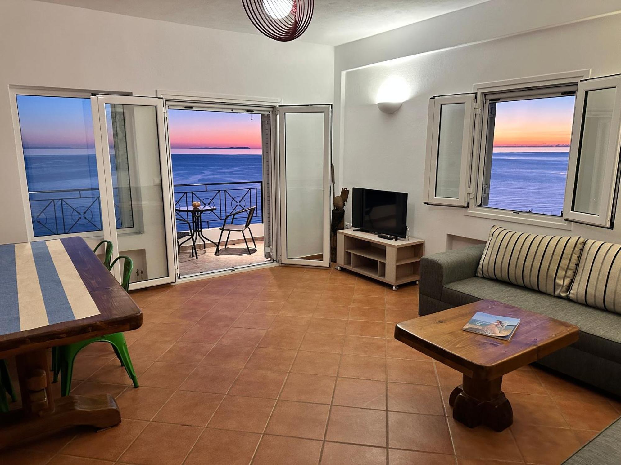 Roumers Himara Extérieur photo